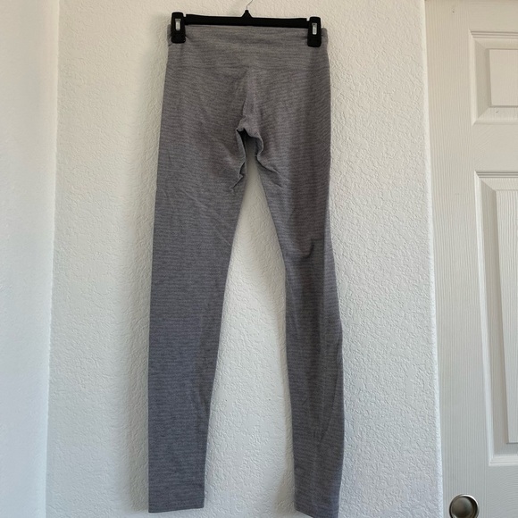 Lululemon Wunder Under legging - Picture 2 of 4